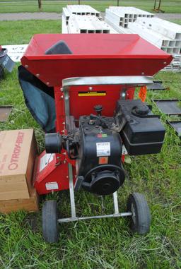 Troy-bilt Wood chipper  w/extra grates, has manual & cover