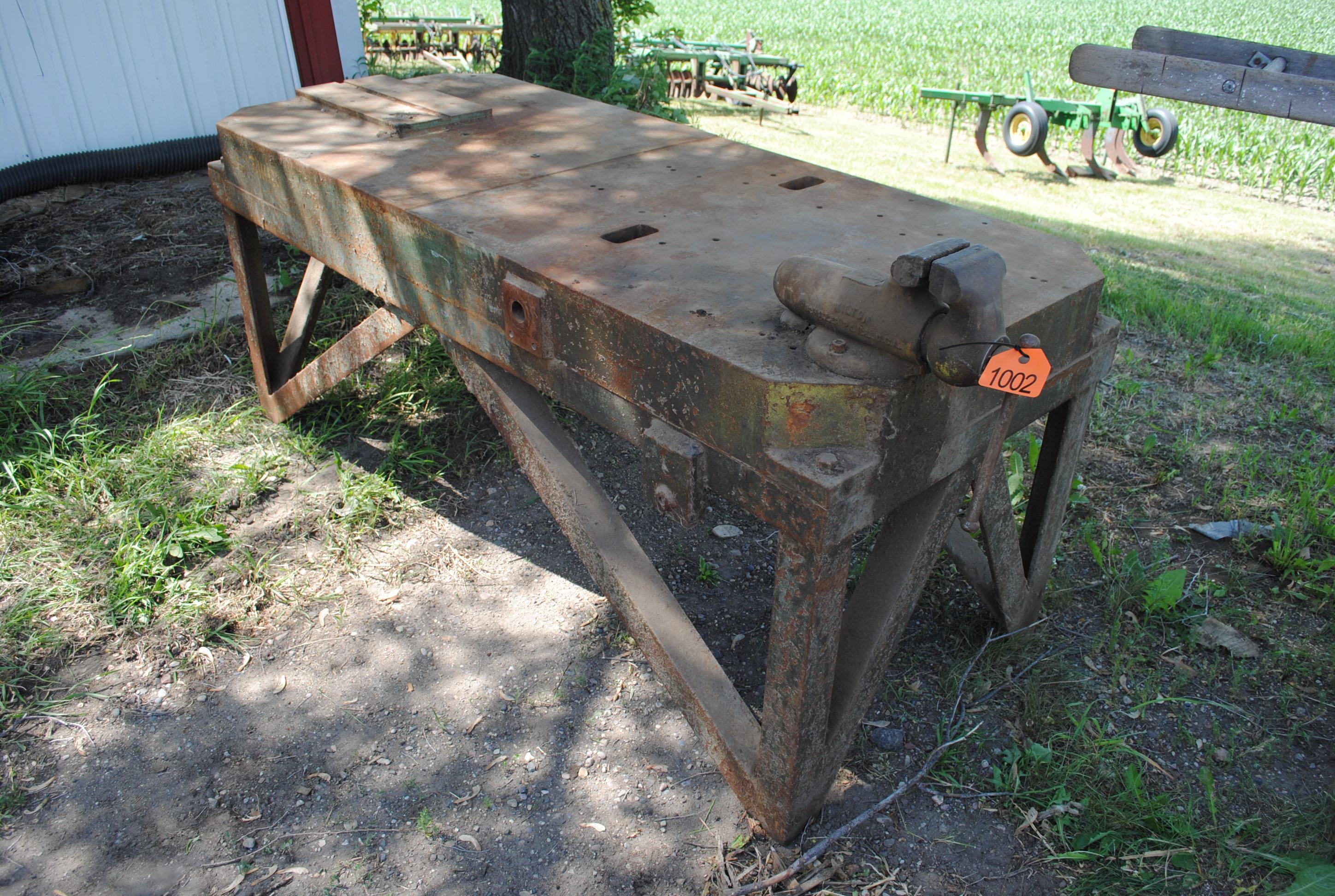 Welding Table with vise, 32" x 78.5" x 31" tall