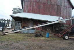 Pto Auger on transport approx. 55' +/- by 8" (Feterl?)