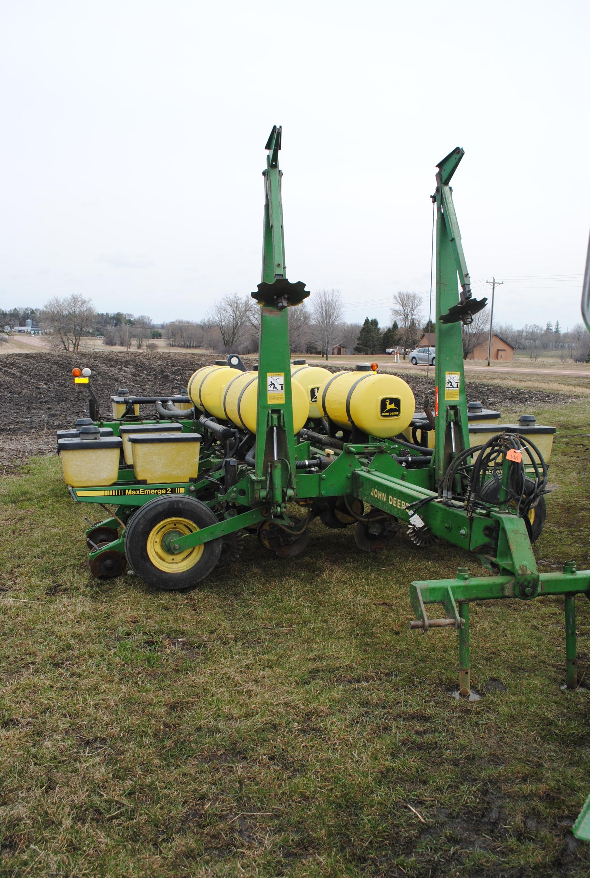 John Deere 7200 MaxEmerge 2 8-Row Hydraulic Front Fold Planter, liquid fertilizer & insecticide boxe