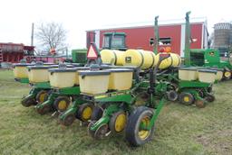 John Deere 7200 MaxEmerge 2 8-Row Hydraulic Front Fold Planter, liquid fertilizer & insecticide boxe