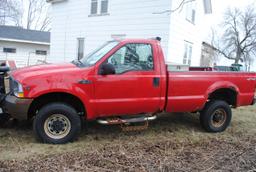 2002 Ford F350 XL V10 gas, 4x4, automatic, reg. cab, gooseneck hitch, brake controller, Boss 9'2" Po