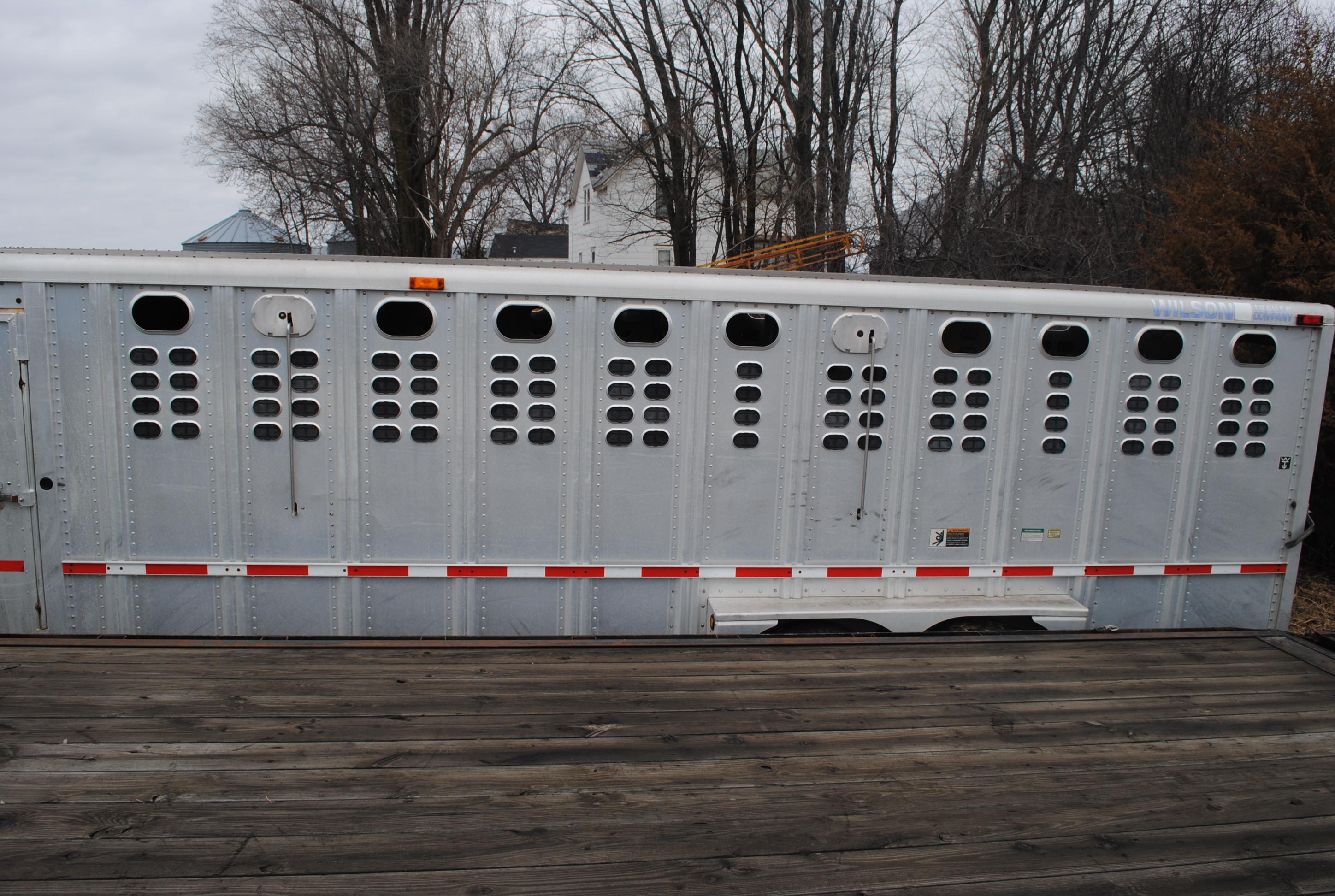 Wilson Super Star 24'x7' All Aluminum Gooseneck Livestock Trailer, 2 cut gates, slider on back door,