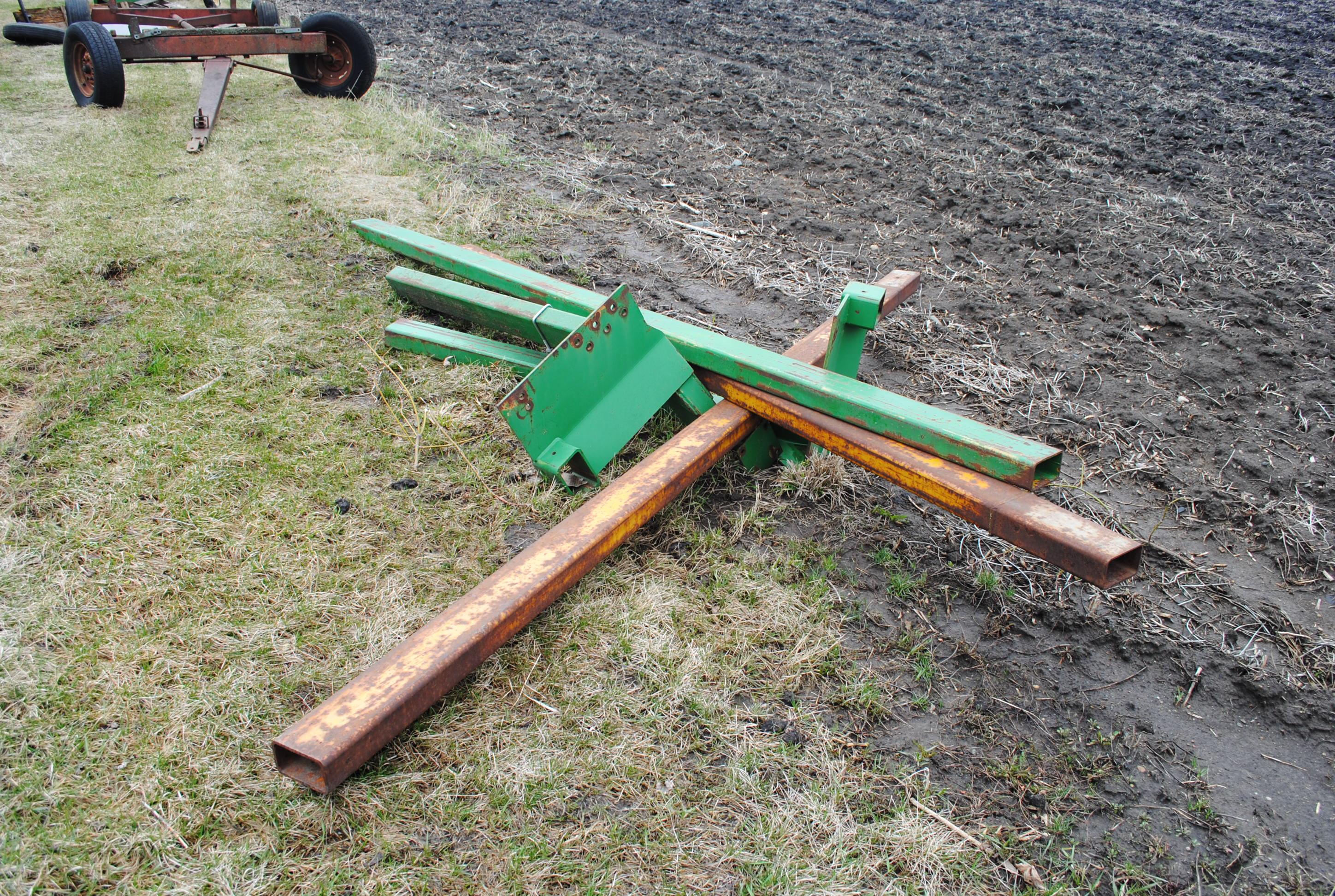 Ag-Chem Saddle Tanks, 250-gallon tanks