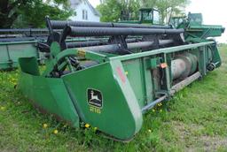 John Deere 216 Bean Head