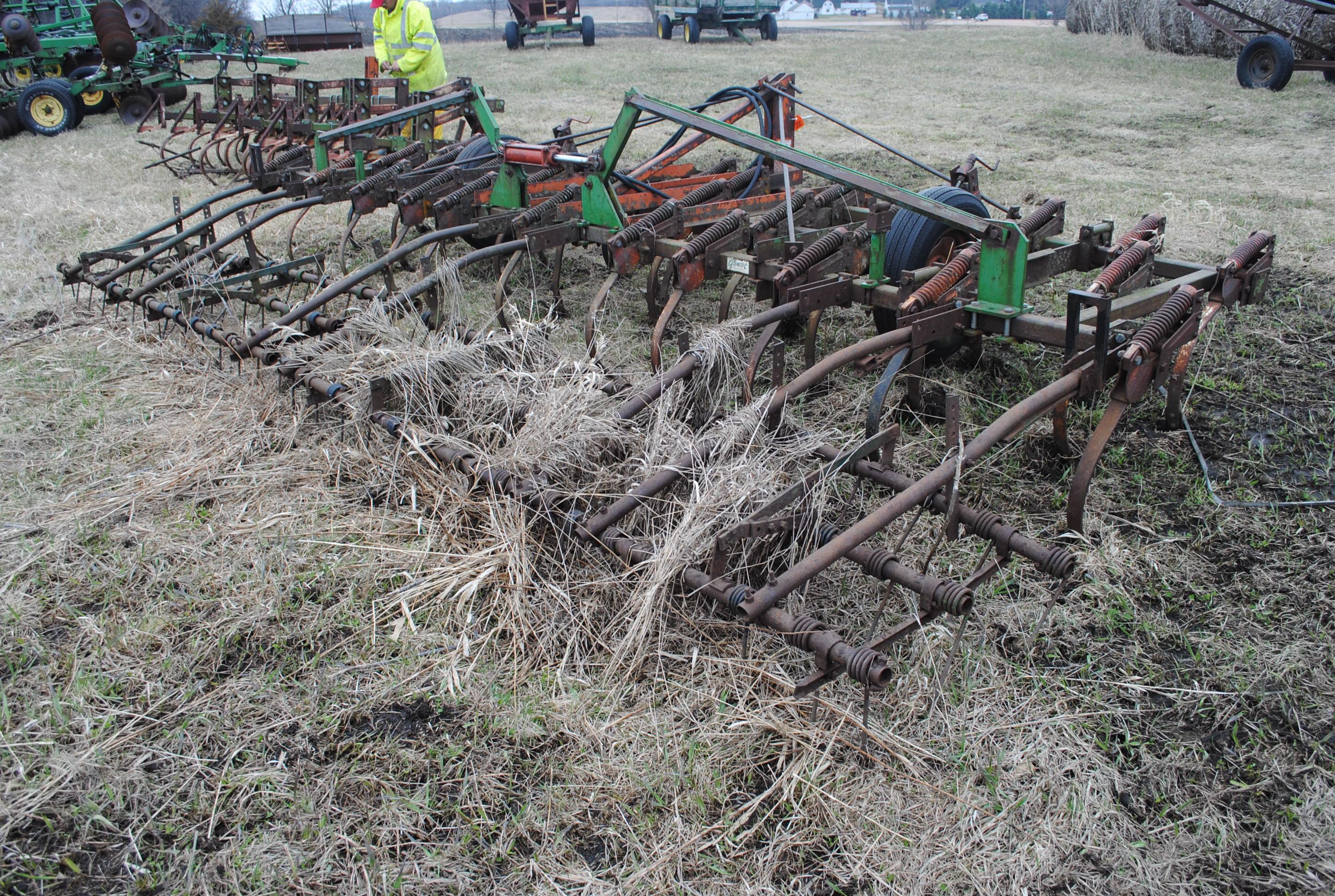 Glencoe 3-Point Field Cultivator with 3-bar harrow, 18' with hydraulic wing fold