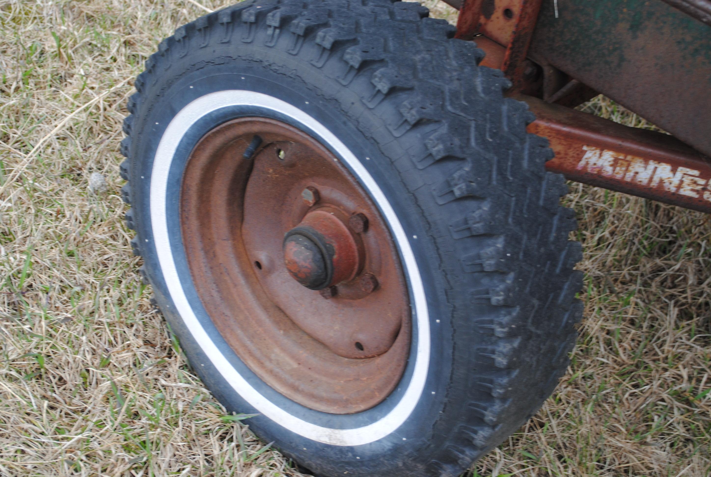 Flarebox with pto apron floor on MN Heavy Duty Super 6 running gear, bad floor