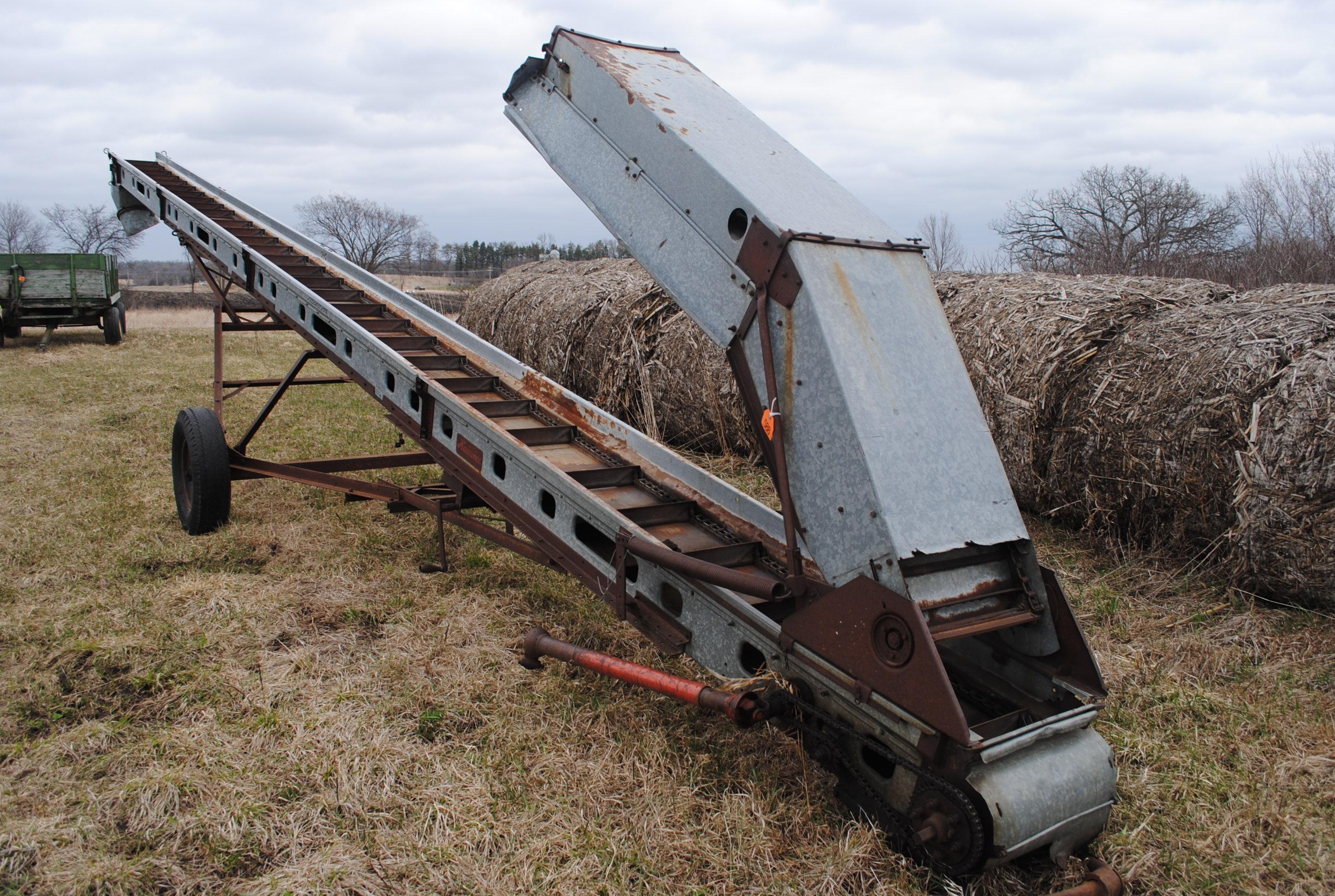 50' +/- Kewanee Model 500 Elevator on Transport, pto driven