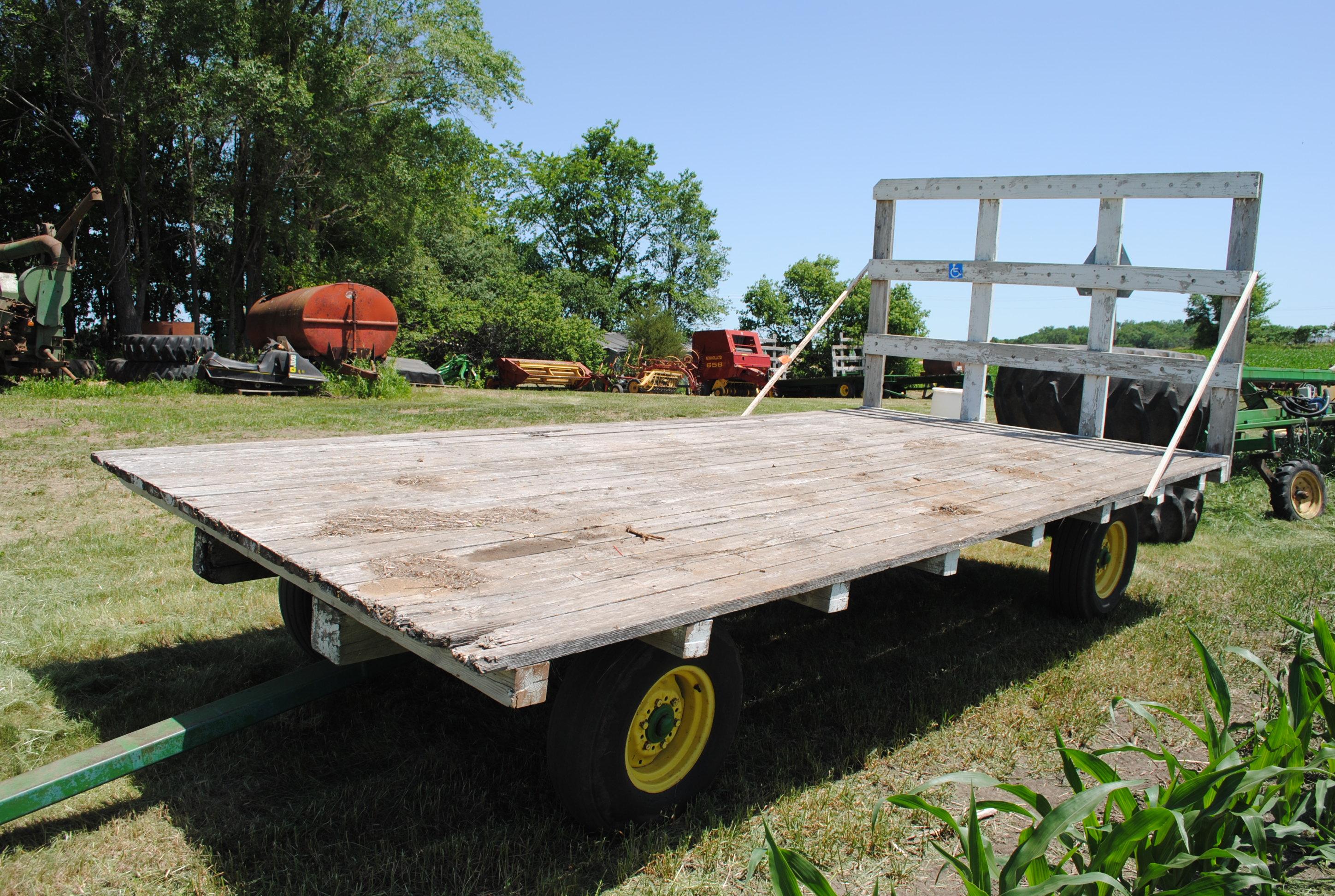 8'x16' Hay Rack on Minnesota running gear