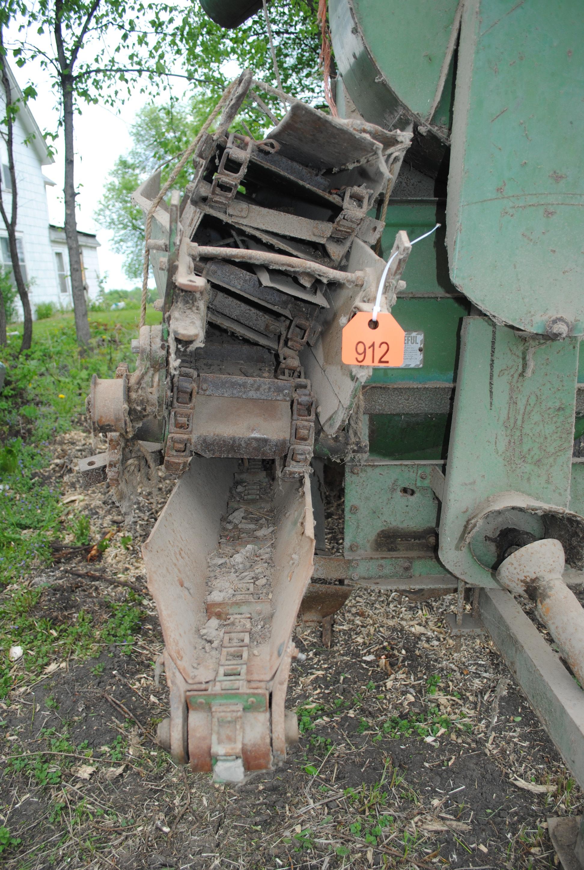 John Deere Model 71 Corn Sheller, rough tires