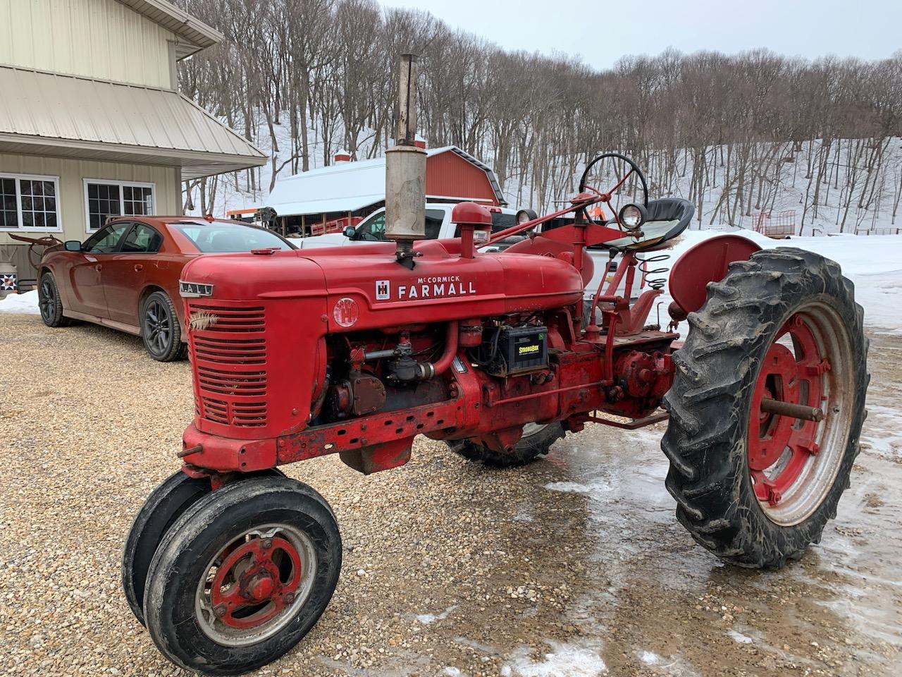 Farmall Super 'H', narrow front, fenders, engine was overhauled by Bill Braunsworth, belt pulley, 12