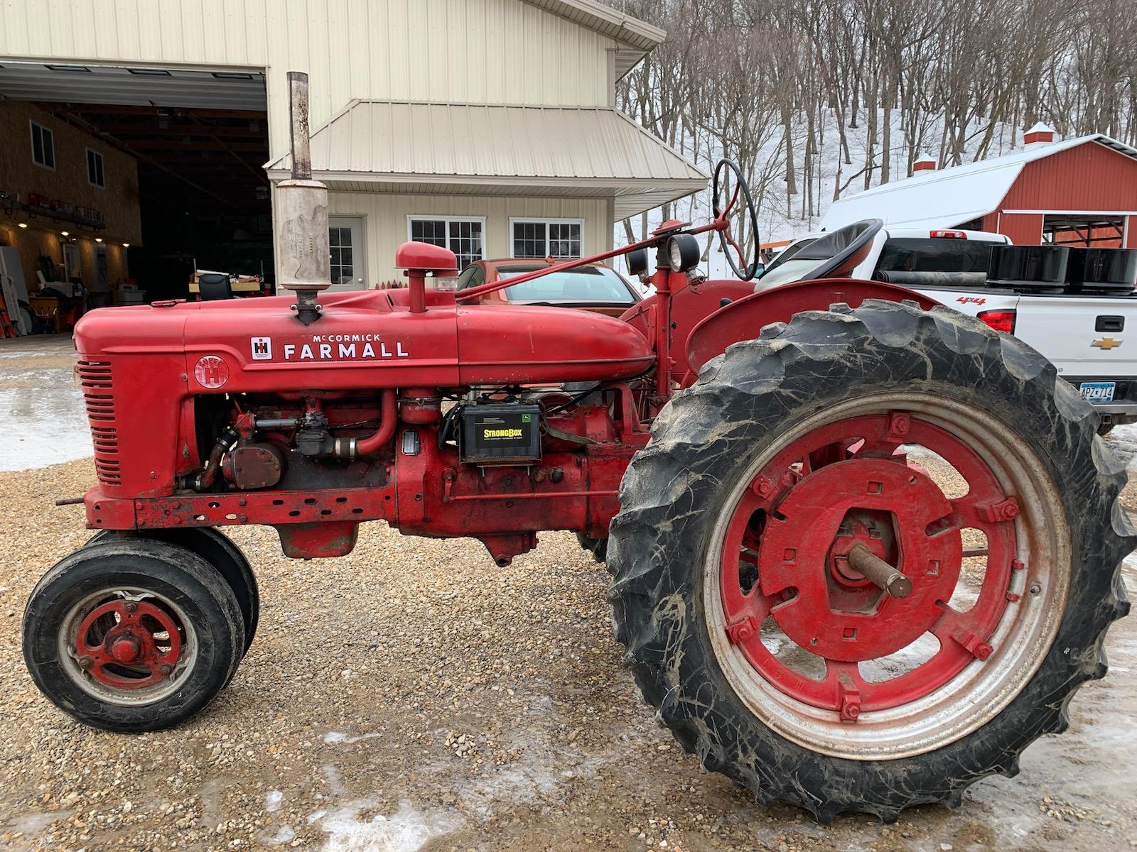 Farmall Super 'H', narrow front, fenders, engine was overhauled by Bill Braunsworth, belt pulley, 12