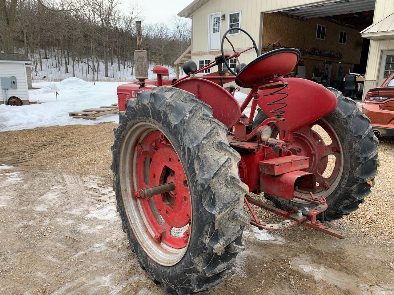 Farmall Super 'H', narrow front, fenders, engine was overhauled by Bill Braunsworth, belt pulley, 12