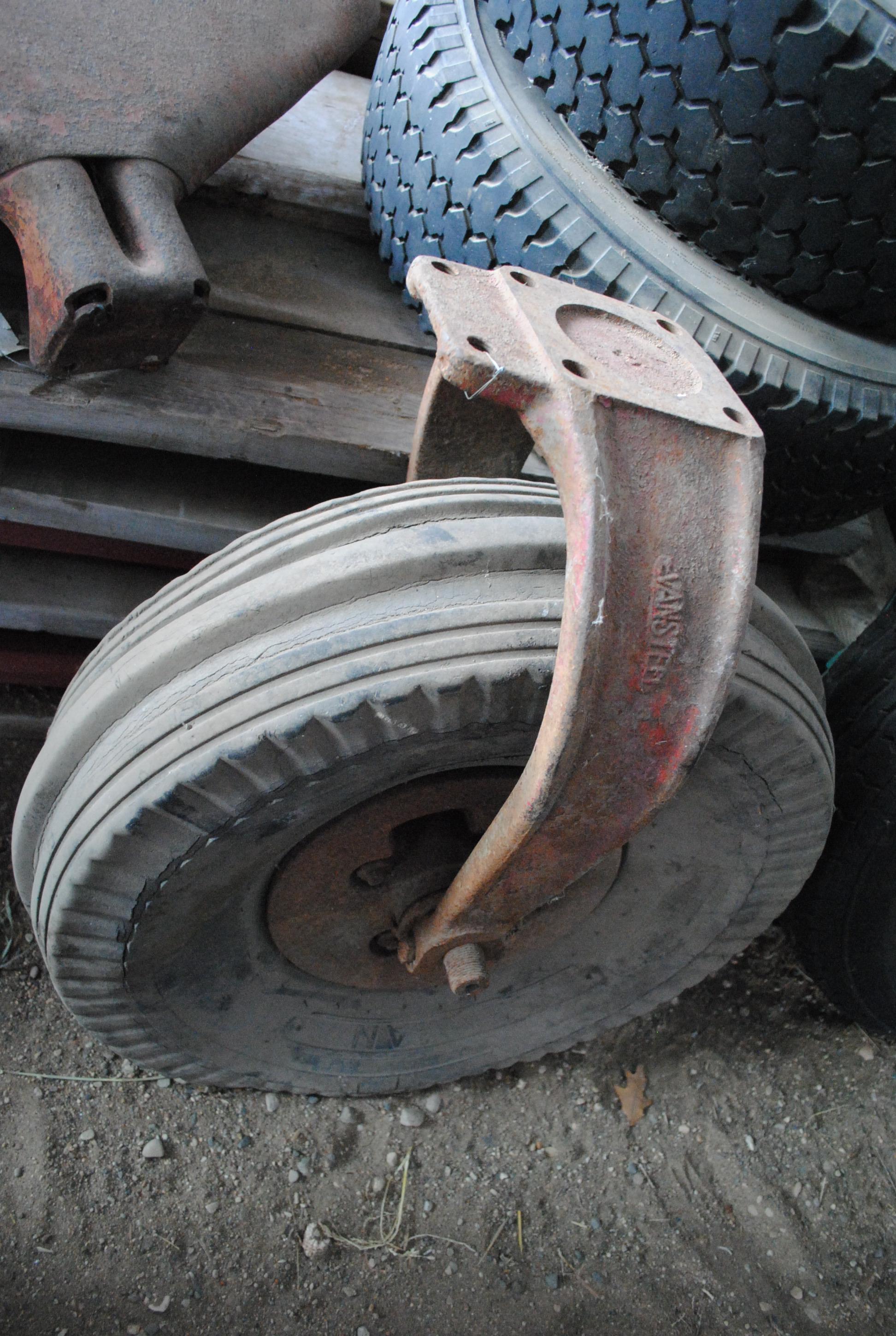 Tricycle Front End, 30" high, poor tire