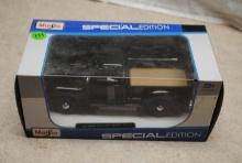 Maisto Special Edition 1/25 scale die cast "1950 Chevrolet 3100 Pickup" in box