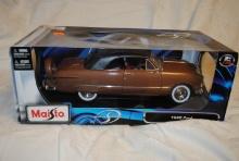 Maisto Special Edition Die Cast "1950 Ford Convertible", new in box