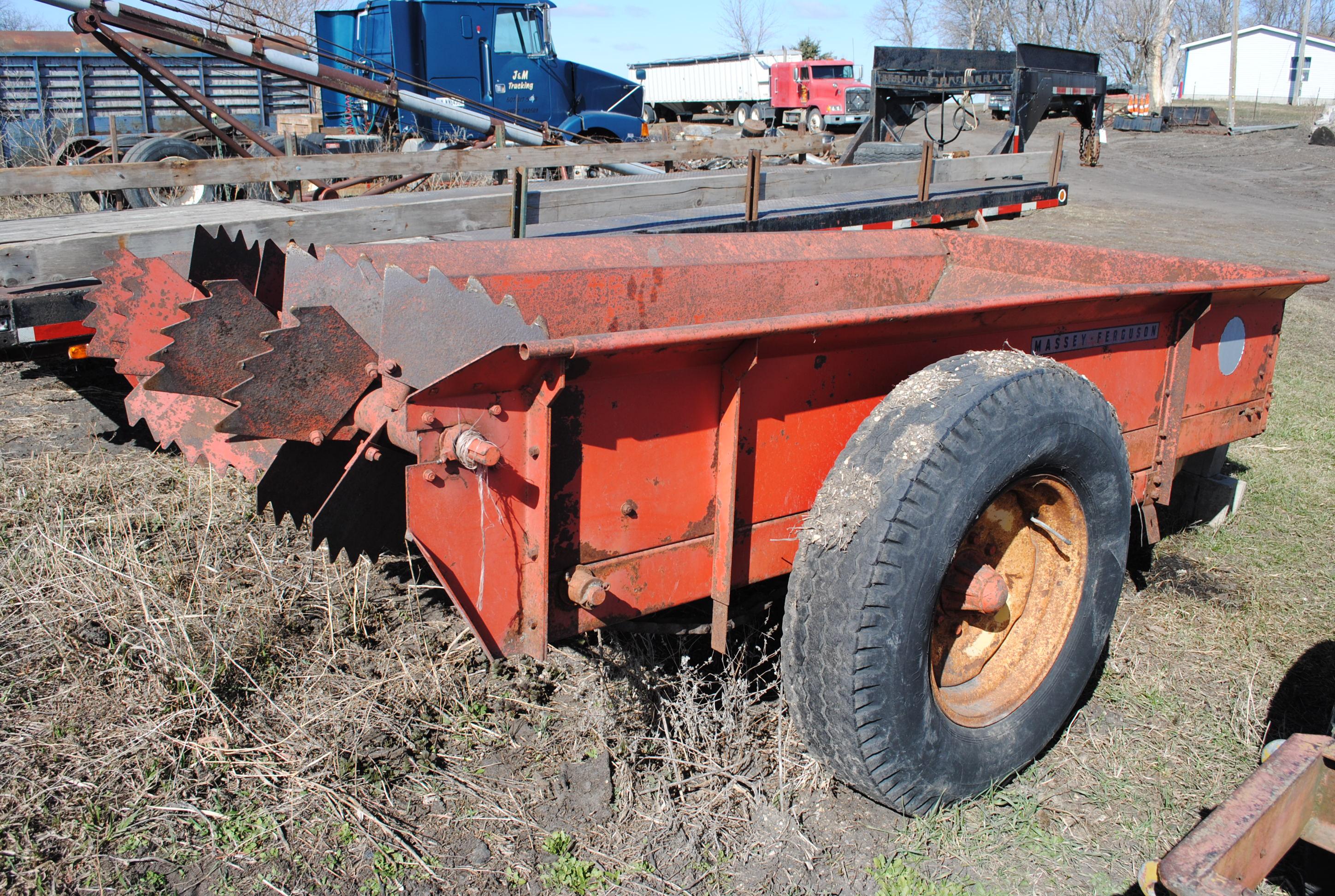 Massey Ferguson 110 Manure Spreader, single axle, single beater, pto, was used last fall