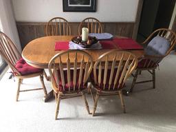 Dining room table & chairs