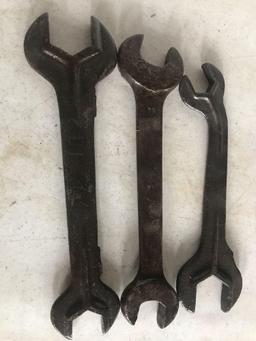 Miscellaneous antique wrenches