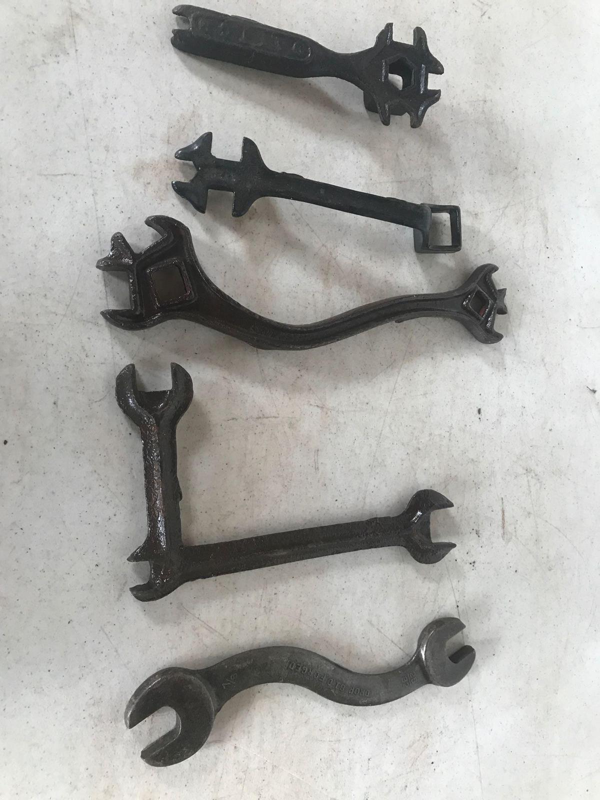 5 wrenches, 1 is a Dayton