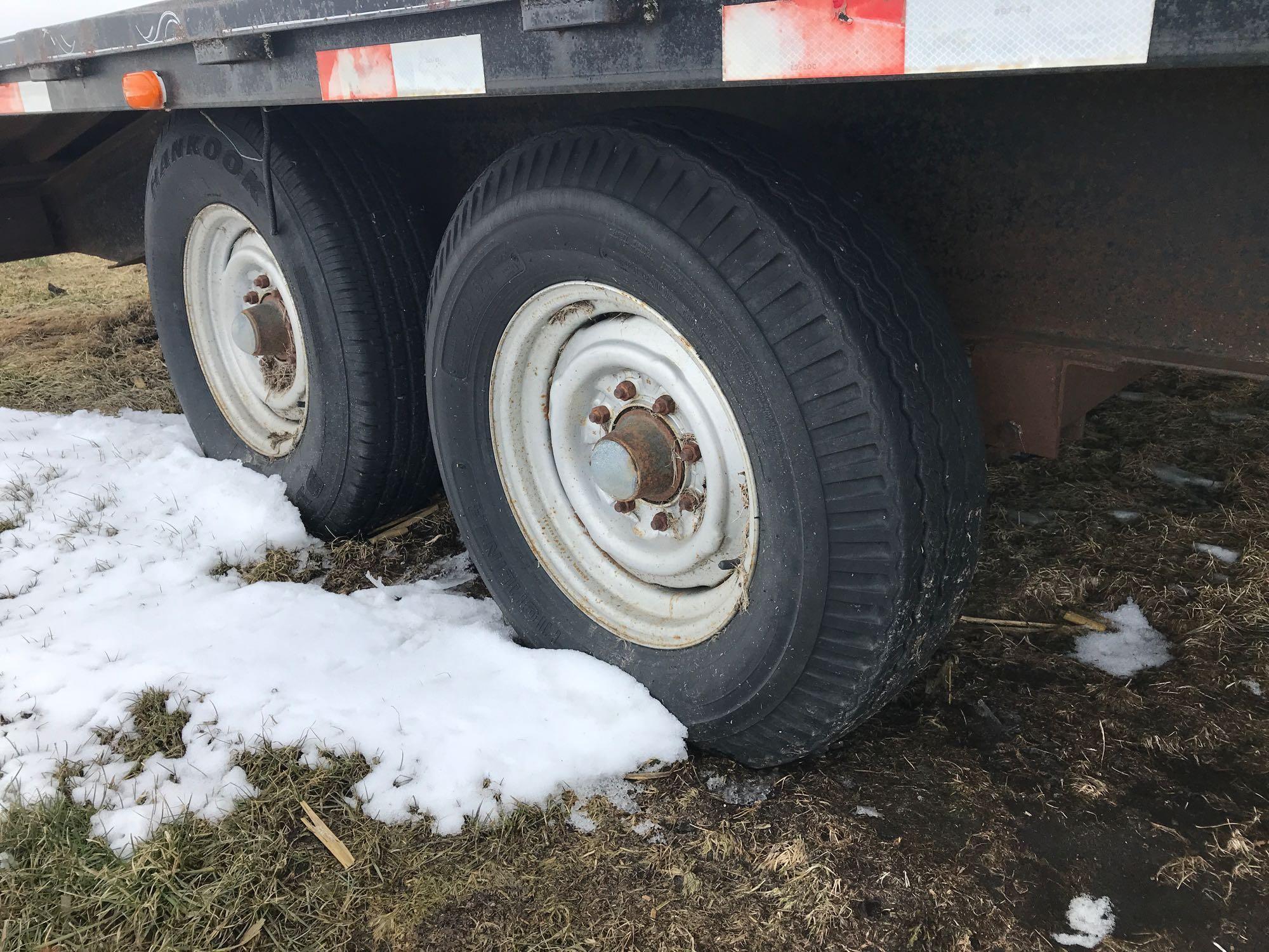 Road Boss 8' x 20' 5th-wheel trailer with 4' beaver tail and ramps. 14,000 lb dual axles with