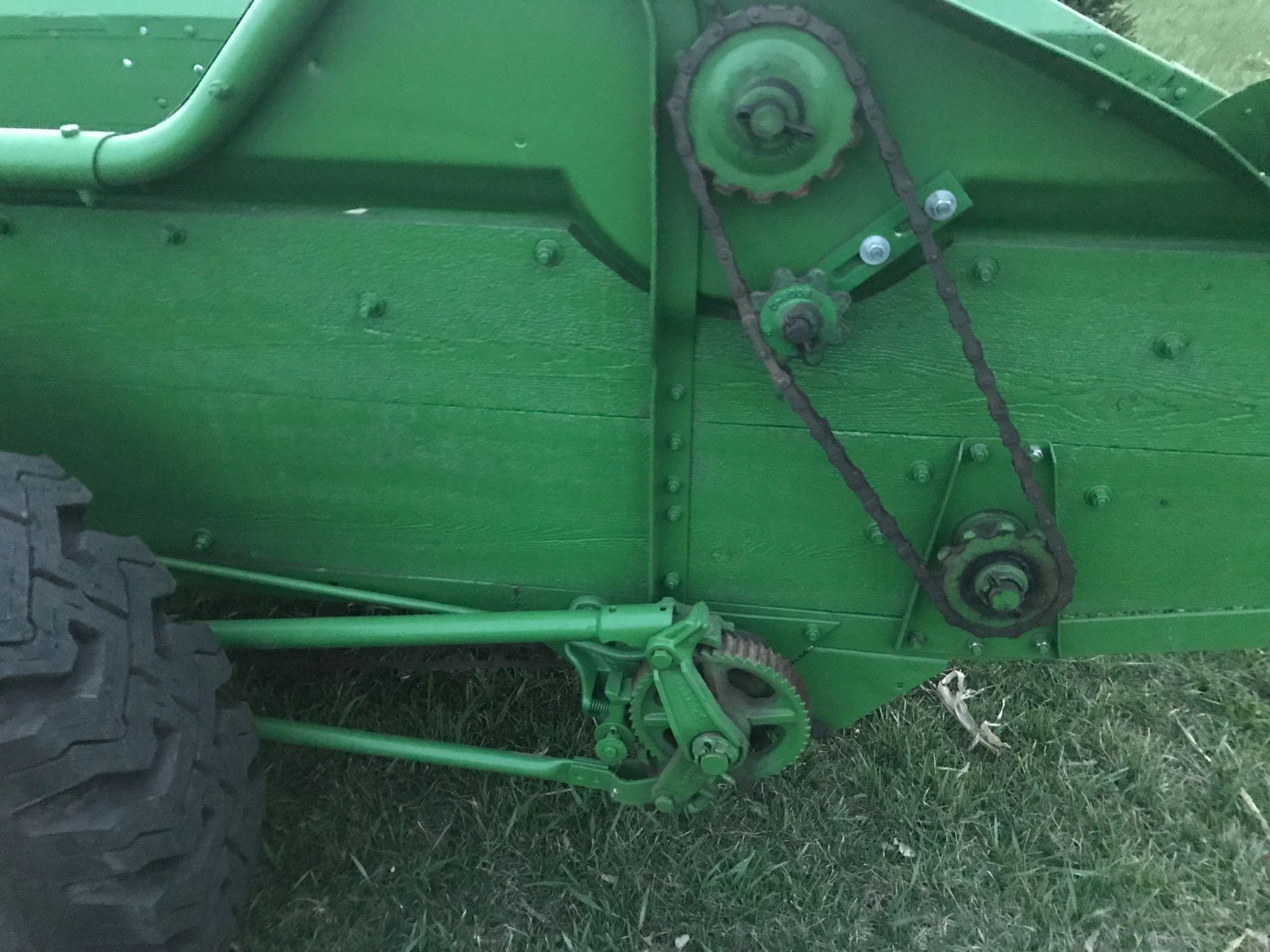 JD model R manure spreader, Restored, FULLY OPERATIONAL.