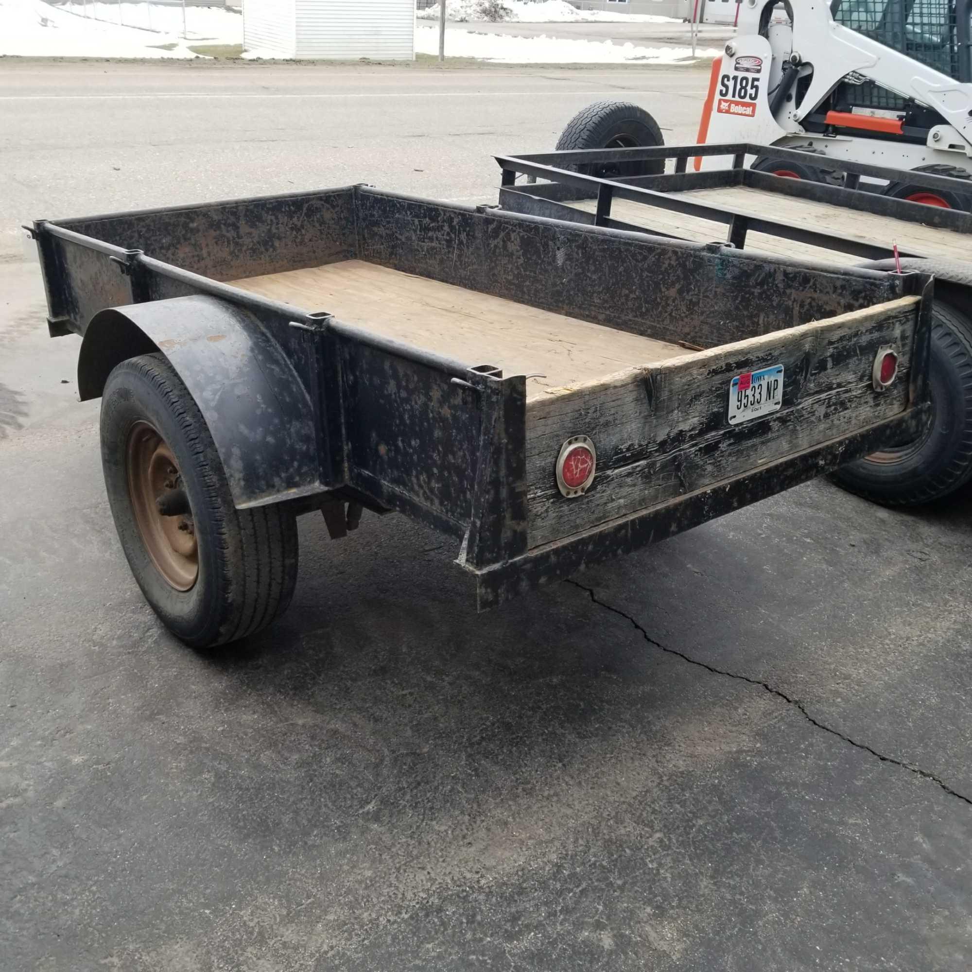 Single axle trailer, steel mesh floor with conversion to wire spool carrier/roller