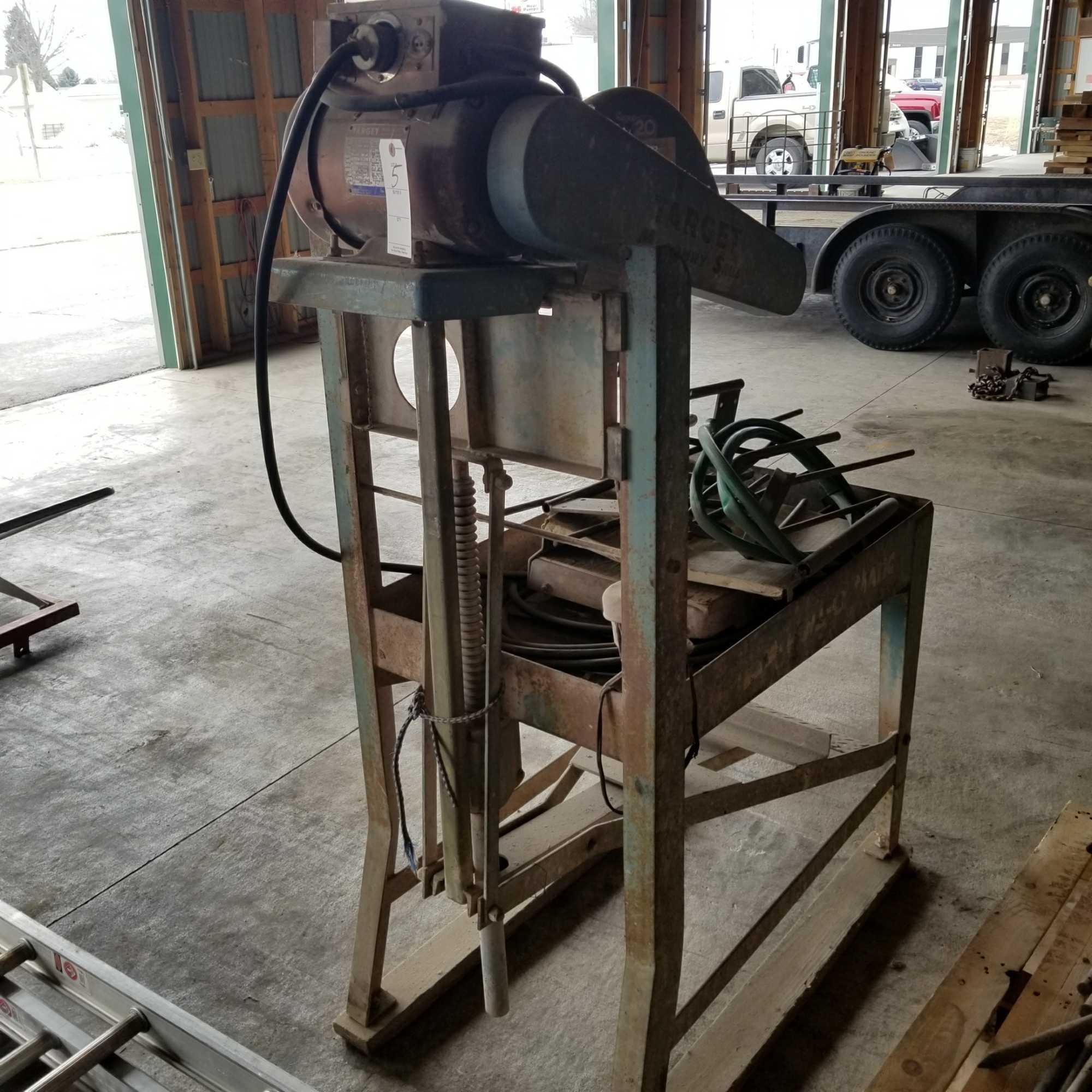 Target brick/block saw with stand, blade, electric motor 20''