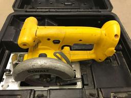 DeWalt 5'' cordless saw in hard case. no battery or charger.