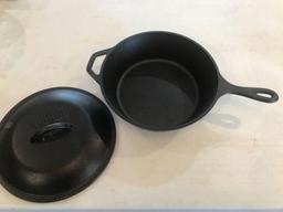 Lodge cast iron pan w/lid (Shipping available)