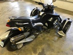 2010 Zhejhiang Kandi 3 wheel Motorcycle, 250cc, auto w/reverse, black/silver only 3775 miles