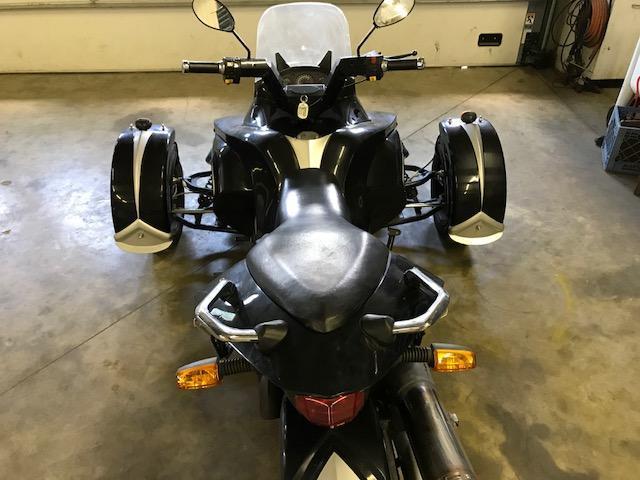 2010 Zhejhiang Kandi 3 wheel Motorcycle, 250cc, auto w/reverse, black/silver only 3775 miles