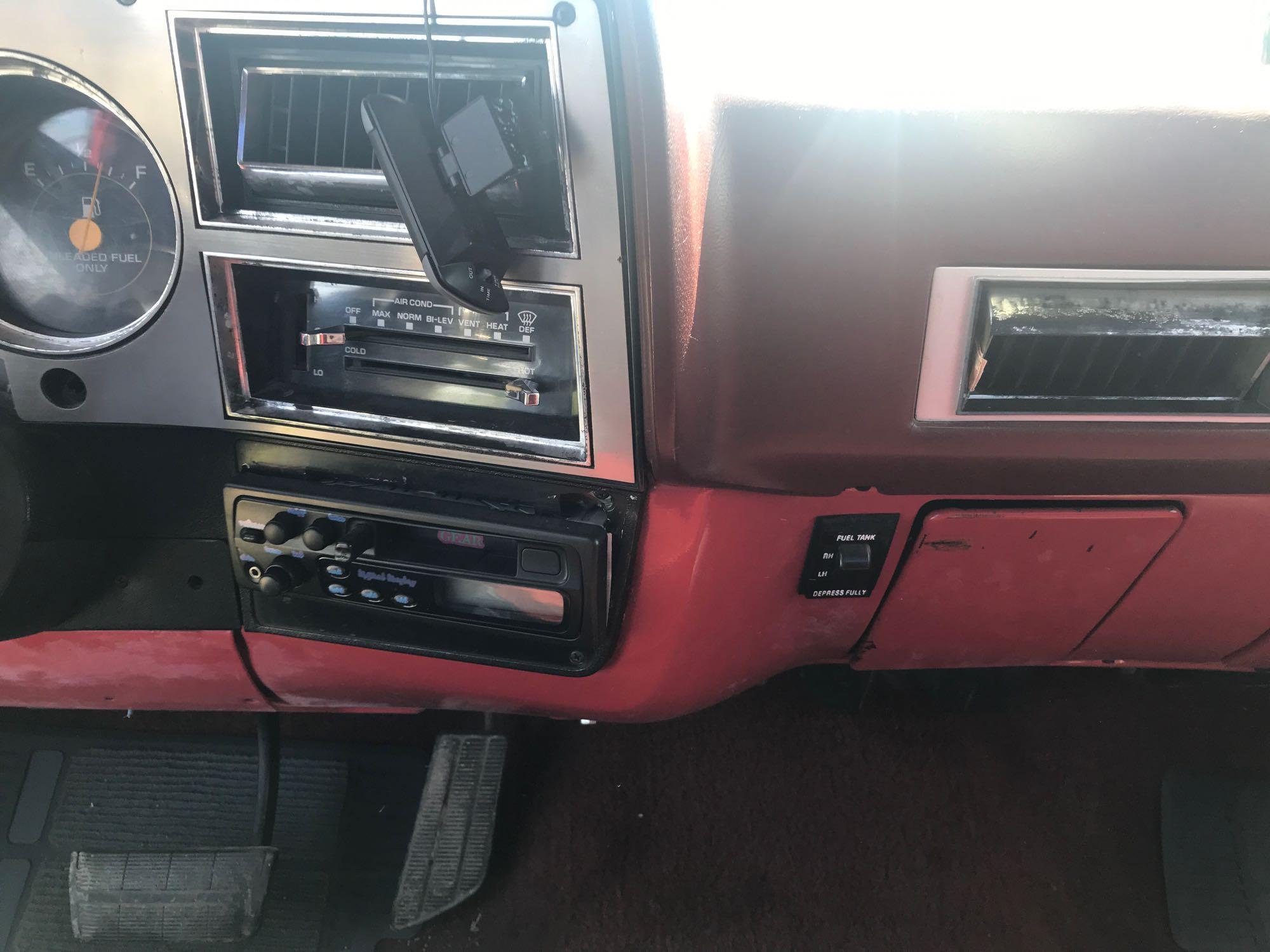 1985 CHEVROLET SILVERADO "10" 2WD AUTOMATIC