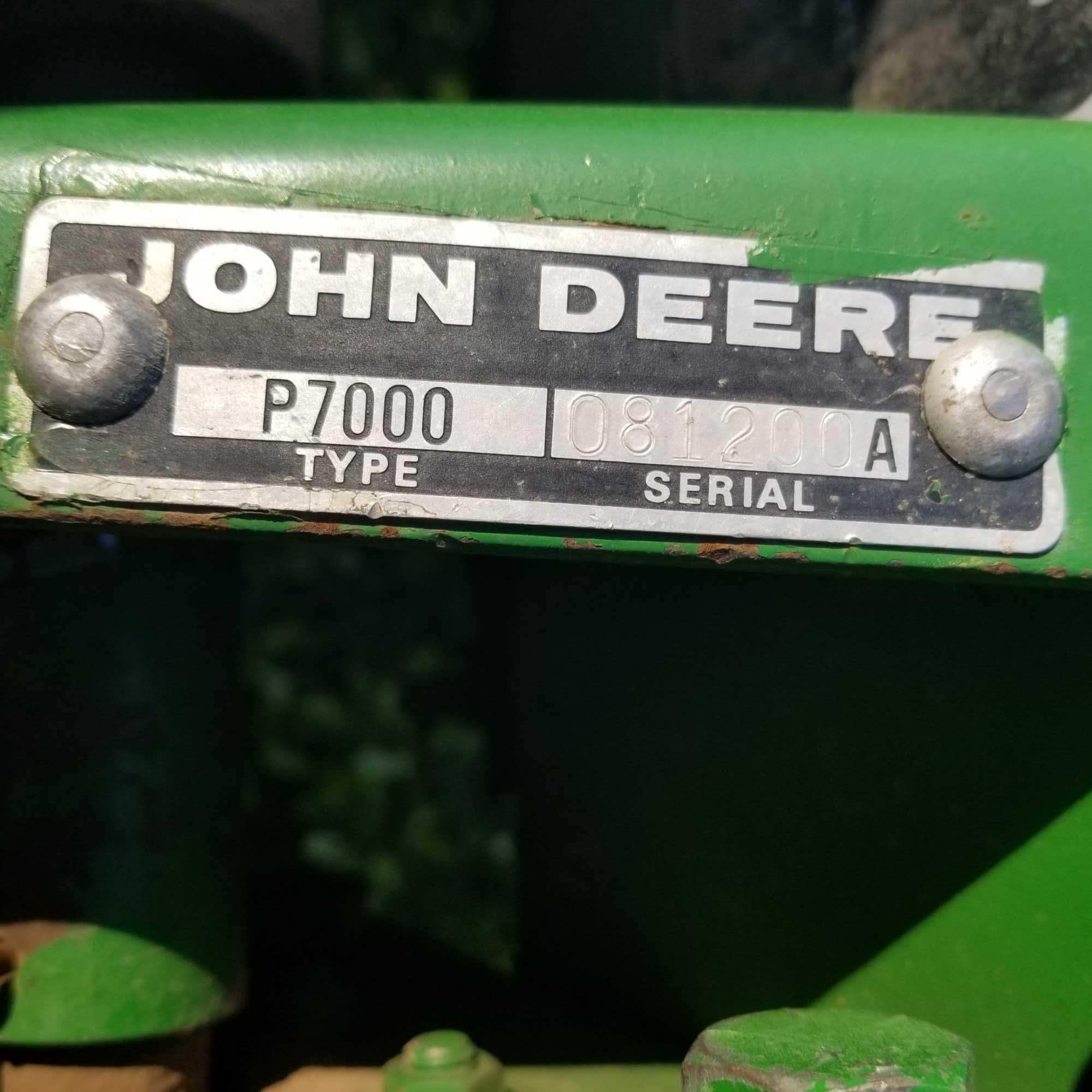 1976 John Deere 8RN 7000 Planter