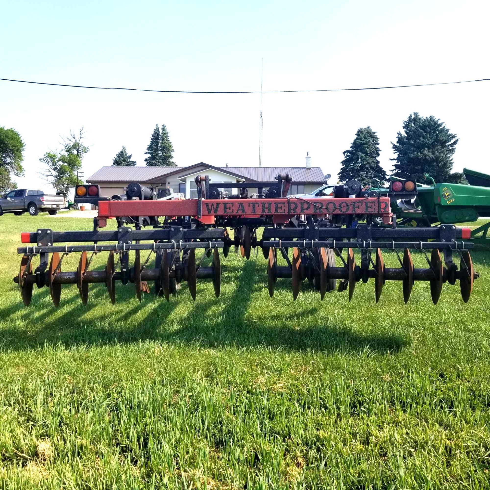 Landoll 2320 Weatherproofer II 6 shank Disc Ripper