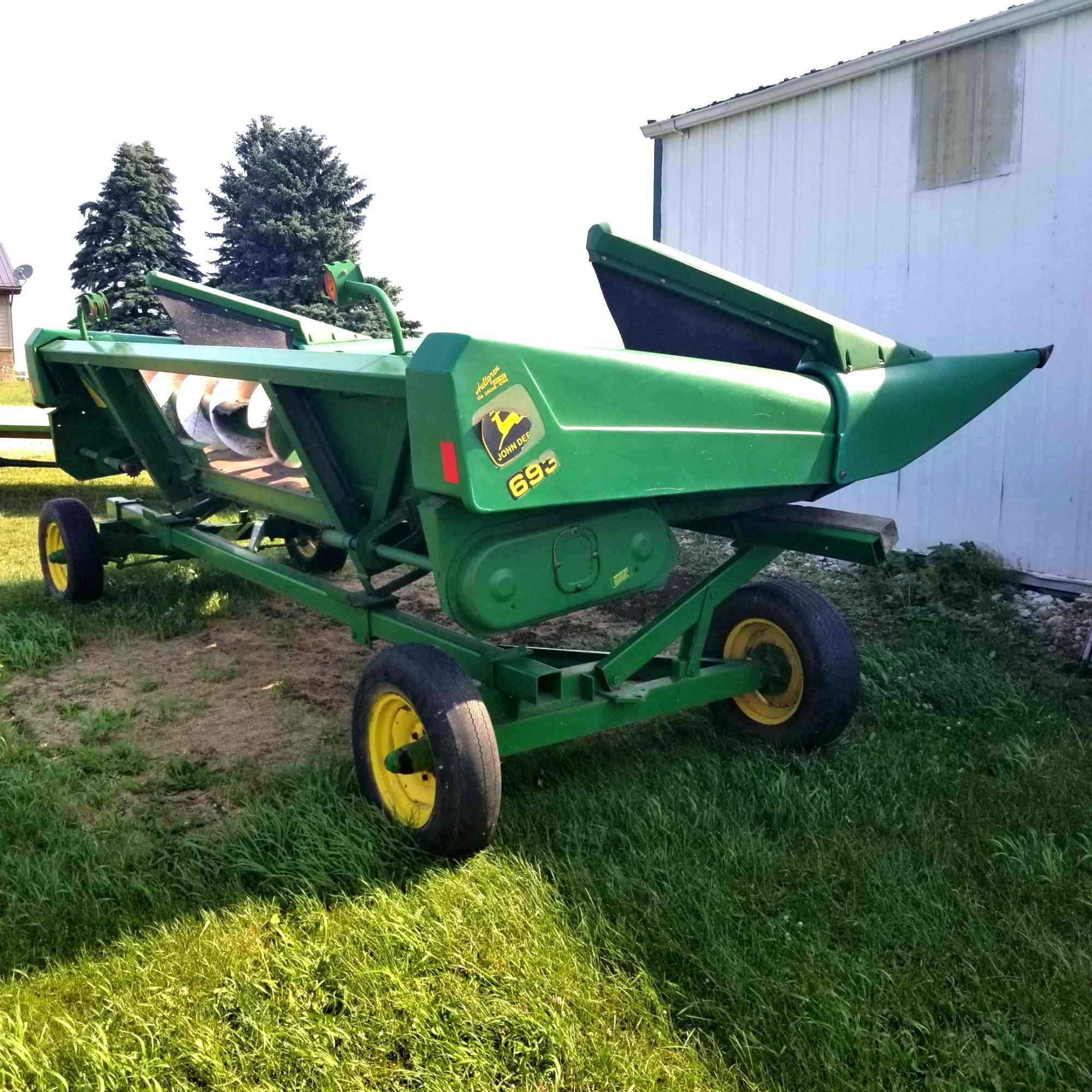 1994 John Deere 693 6RN Cornhead