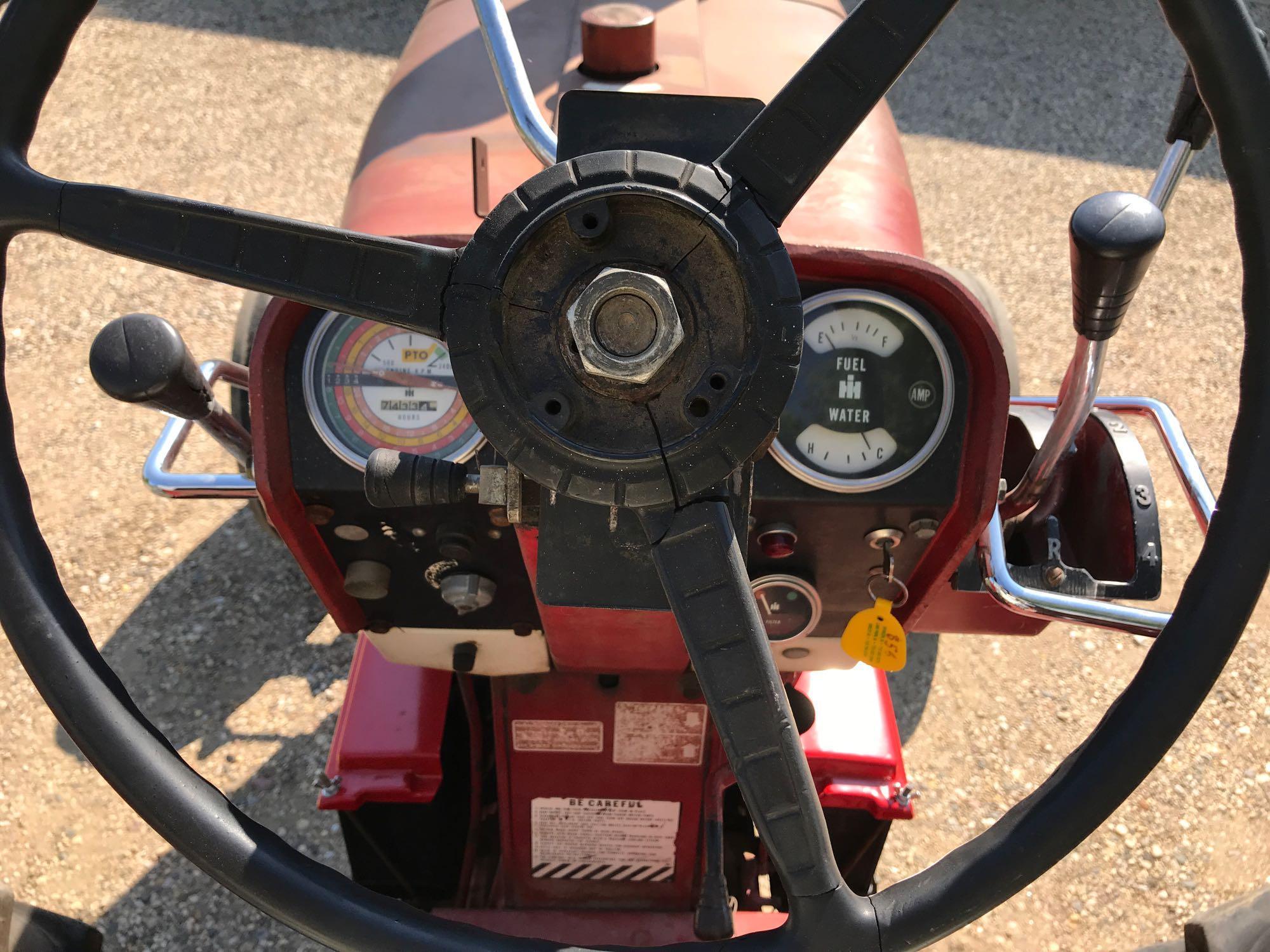 1970 IH 856 Diesel w/wf, original Tractor