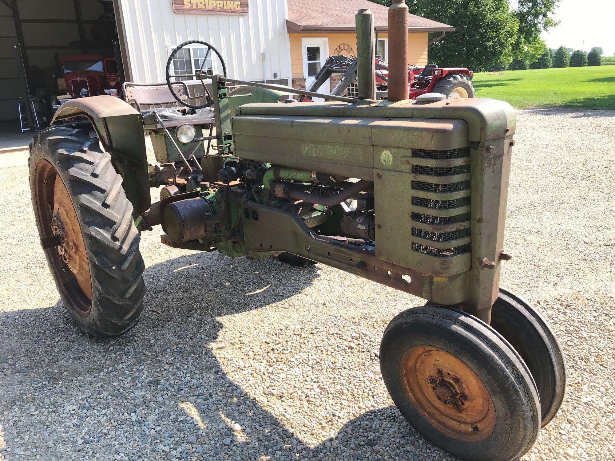 1949 JD B Tractor