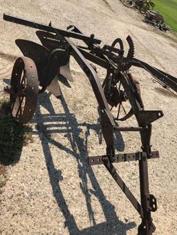 1935 JD model 52 2 bottom plow, pull type w/steel wheel