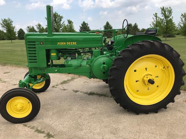 1952 John Deere G Tractor