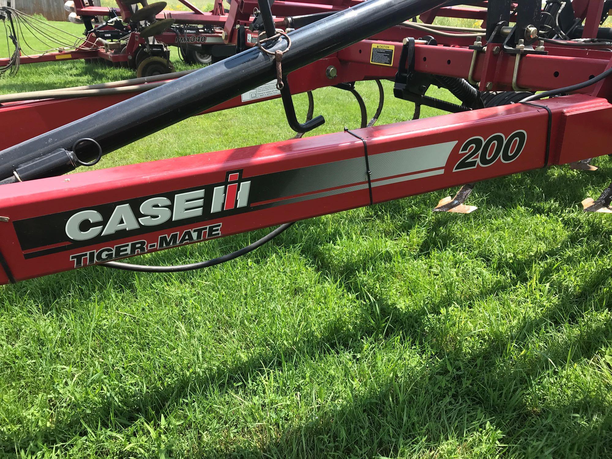 CASEIH 200 FIELD CULTIVATOR 30' ROLLING BASKET HARROW