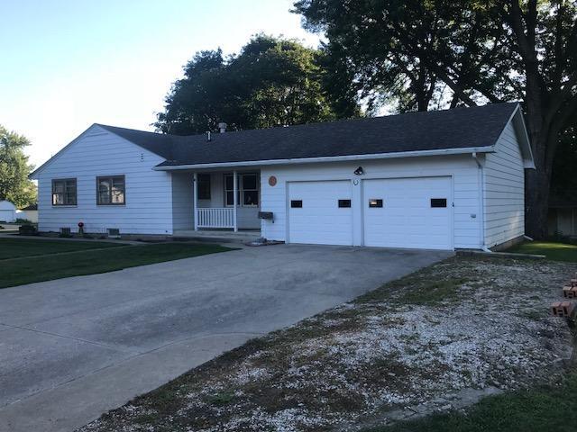 This residential home is located in the SW portion of Paullina, IA. This home offers 2+ bedrooms, 2+