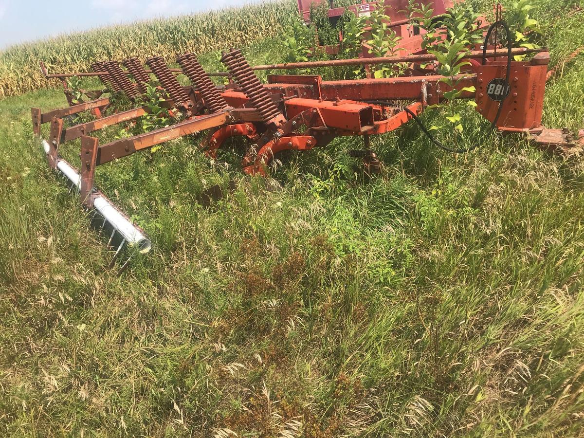 MF 880 6x18? auto reset Plow w/buster bar;