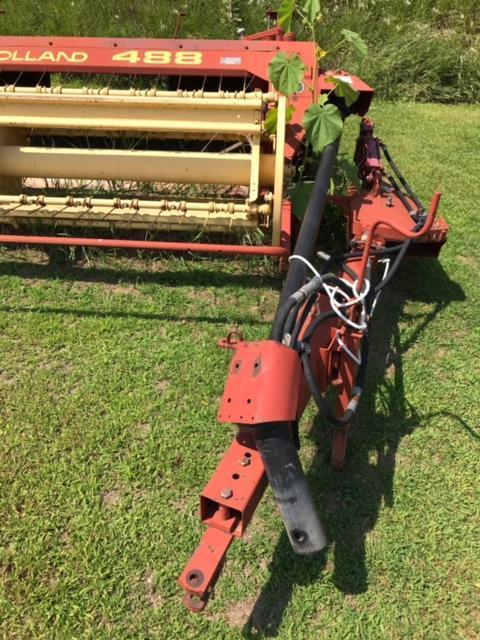 NH 488 9? Haybine w/cylinder, 540 pto, chevron rolls, man. Swing tongue, ser.#899635