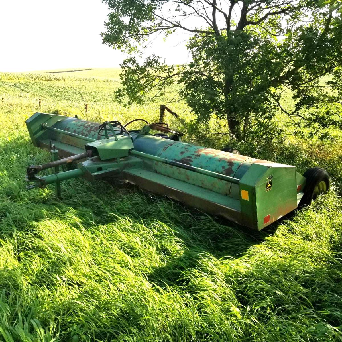 JOHN DEERE 27 PULL TYPE FLAIL CHOPPER