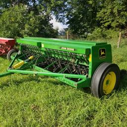 JOHN DEERE 450 END WHEEL GRAIN DRILL W/ GRASS SEED