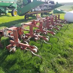 NOBLE 6x30'' 3 POINT ROW CULTIVATOR