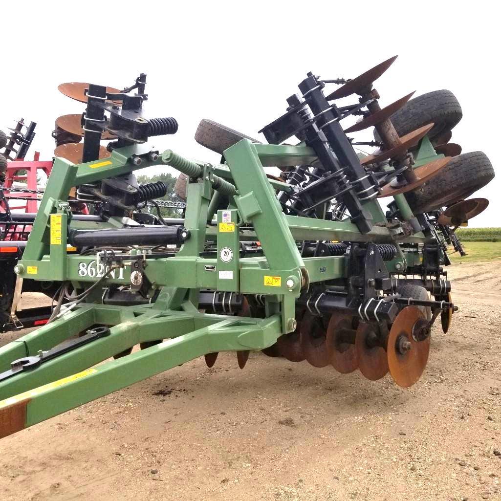 WISHEK 862NT PRIMARY TILLAGE OFFSET DISK