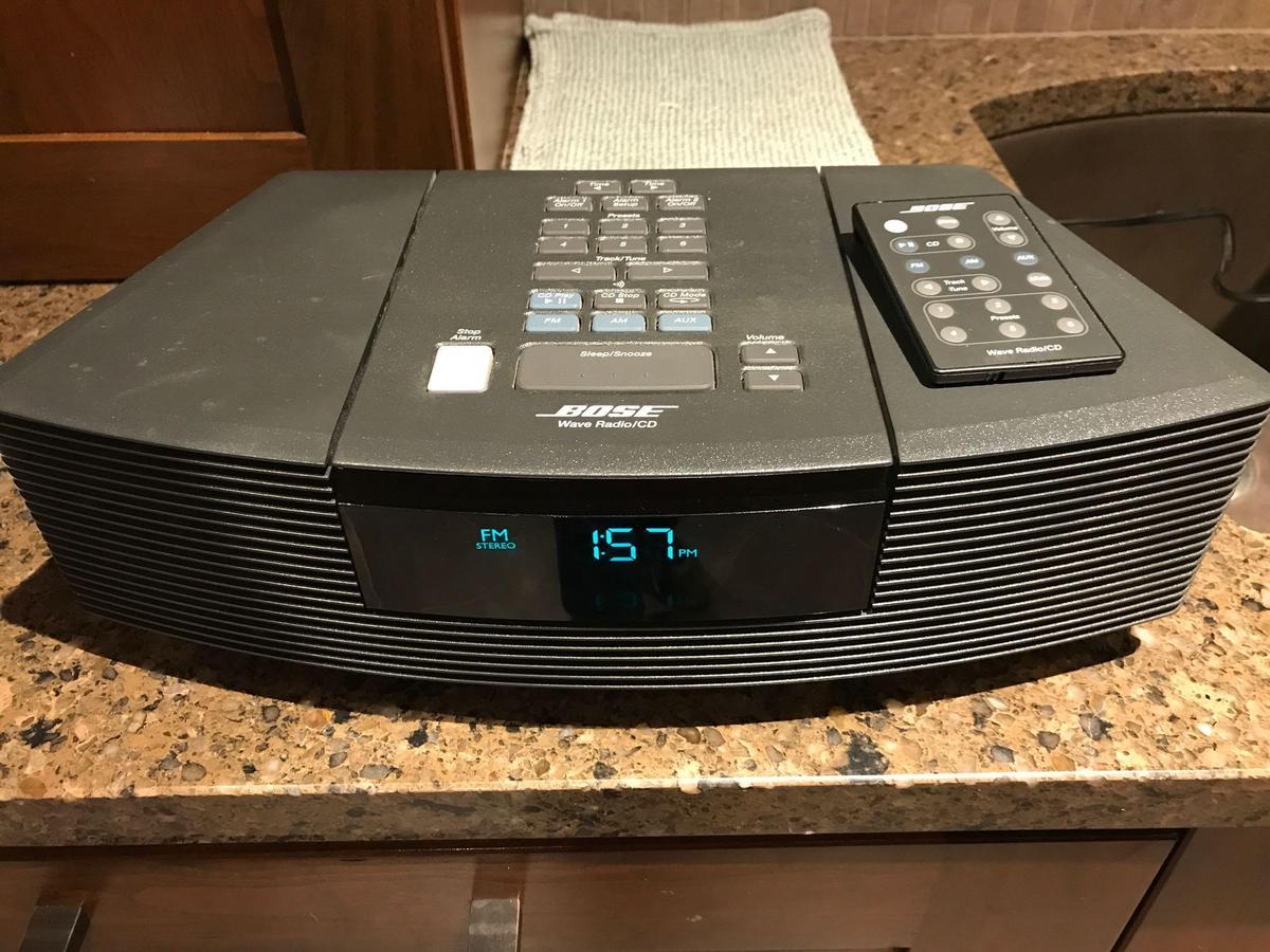Bose wave radio/CD with remote