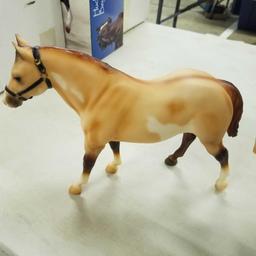 BREYER 3 HORSE SET